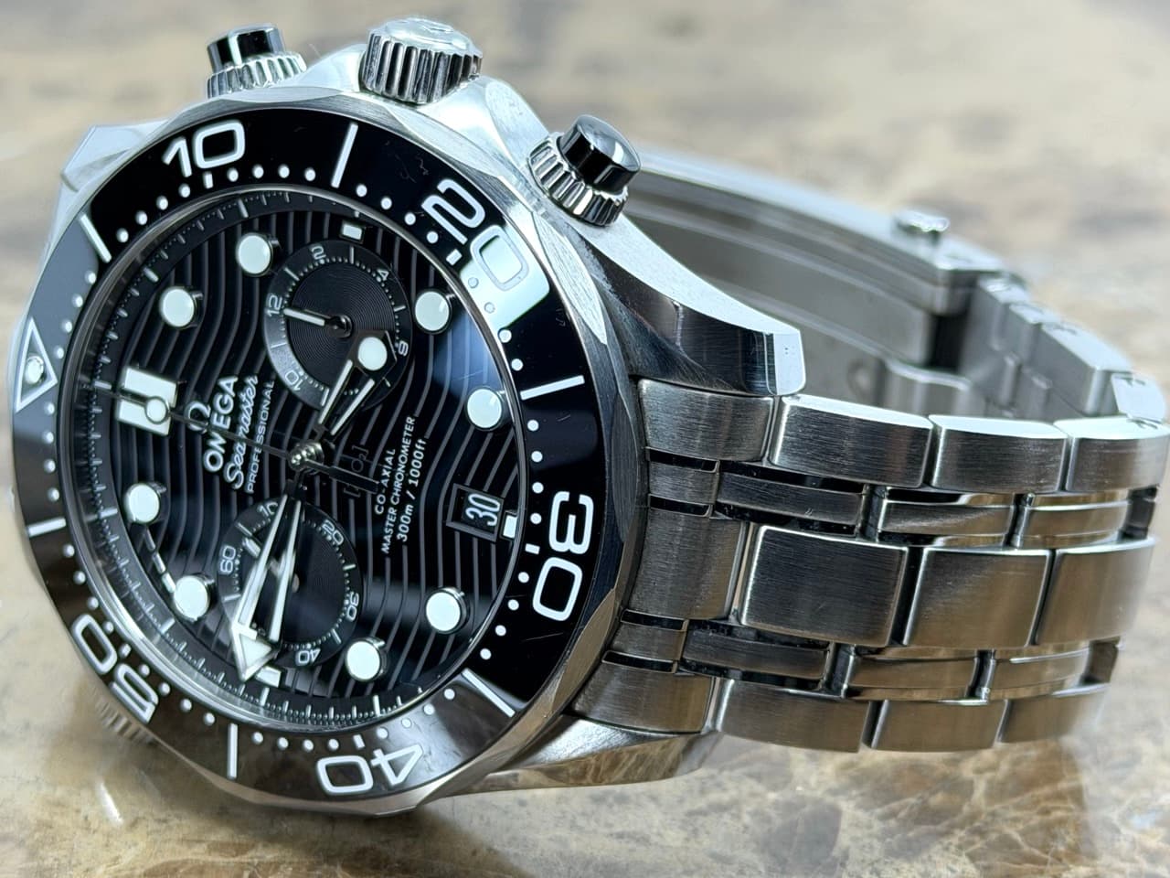 OMEGA Seamaster Diver 300M Chronograph 44mm Automatic Black Dial on Bracelet Box Papers Cards 210.30.44.51.01.001