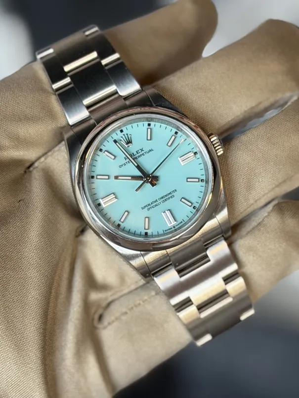 Rolex Oyster Perpetual 36 with Tiffany Blue Dial model 126000 Box Papers Card Year 2025 - Image 2