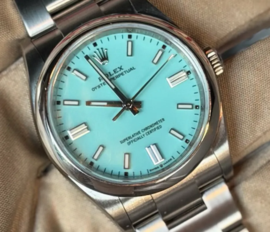 Rolex Oyster Perpetual 36 with Tiffany Blue Dial model 126000 Box Papers Card Year 2025