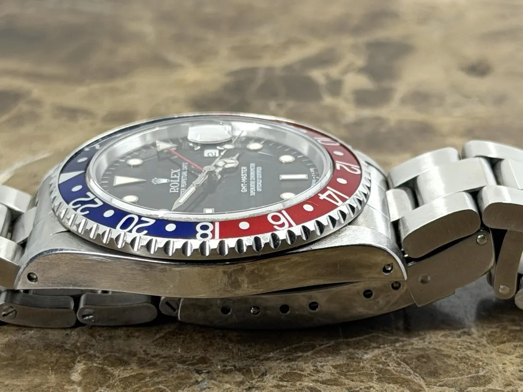 Rolex GMT Master 40mm Automatic Red / Blue PEPSI Bezel Year 1991 model 16700